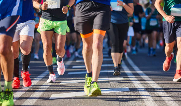 左おしりの痛みで眠ることもできなかった状態がカイロ施術で趣味のマラソンができるまでに回復した７０歳男性の症例